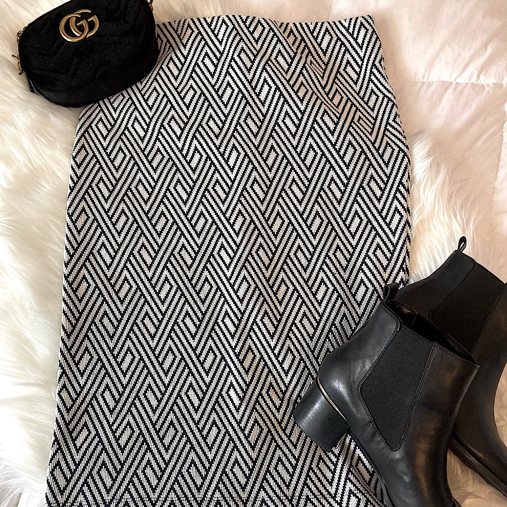 Zara Geometric Design Pencil Skirt SZ-L